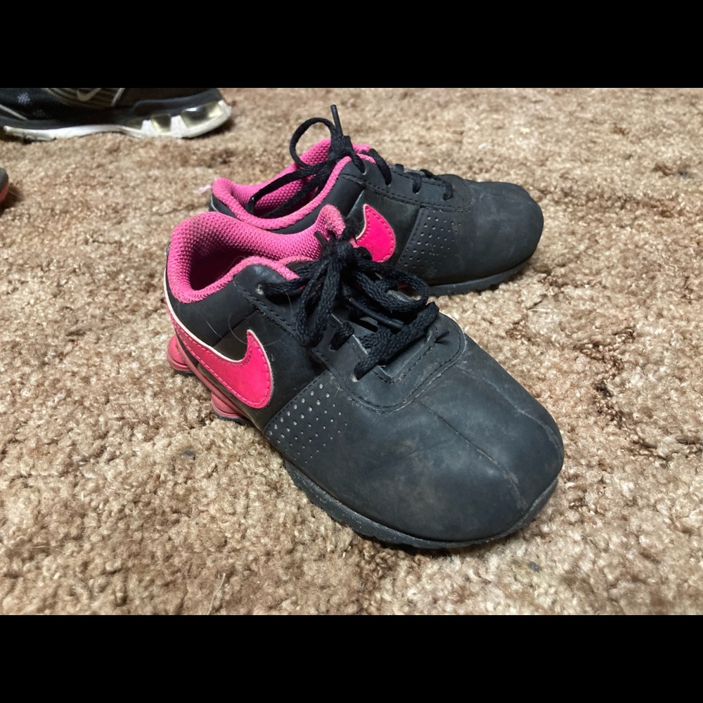 Little girls Nike Shocks